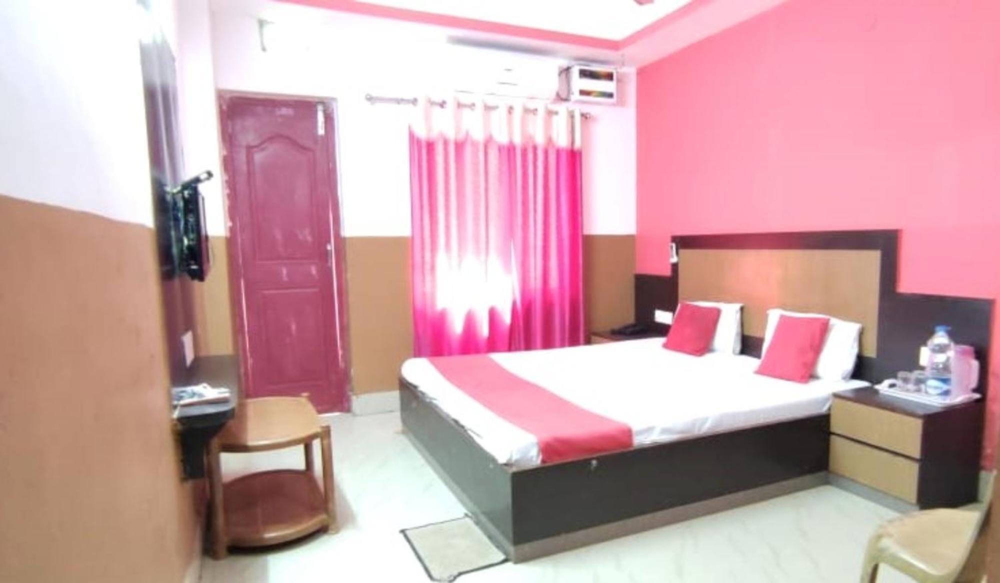 Hotel Samrat Palace Near Puri Sea Beach Best Choice Of Travellers By Morservices Exterior foto